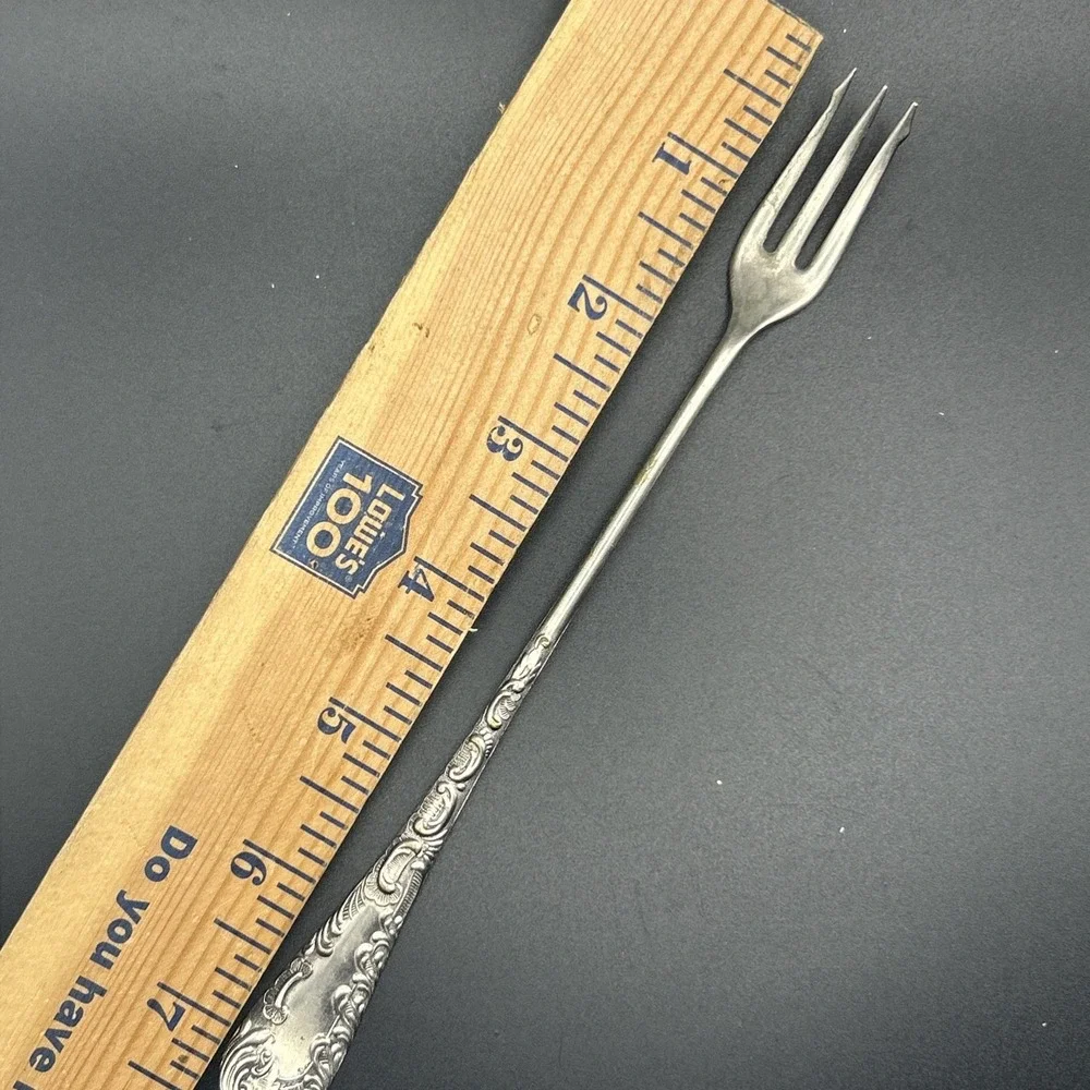 1908 Extra Silver Coin Plate UTILITY FORK Pickle Olive Seafood Long 8